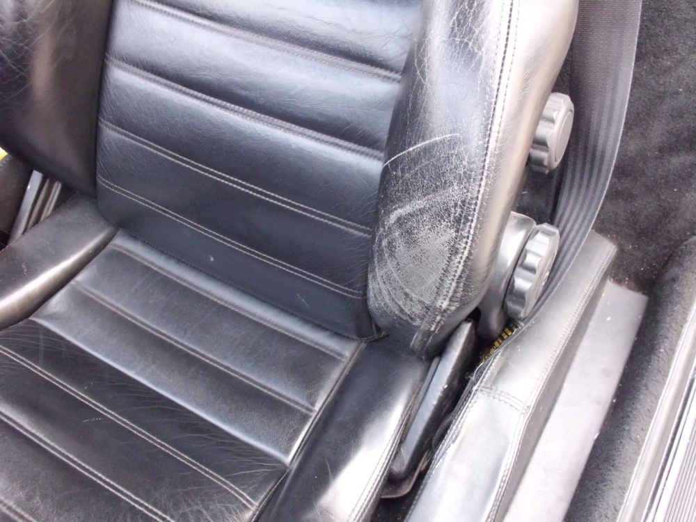 Vahed Leder, Fahzeuge, Leder