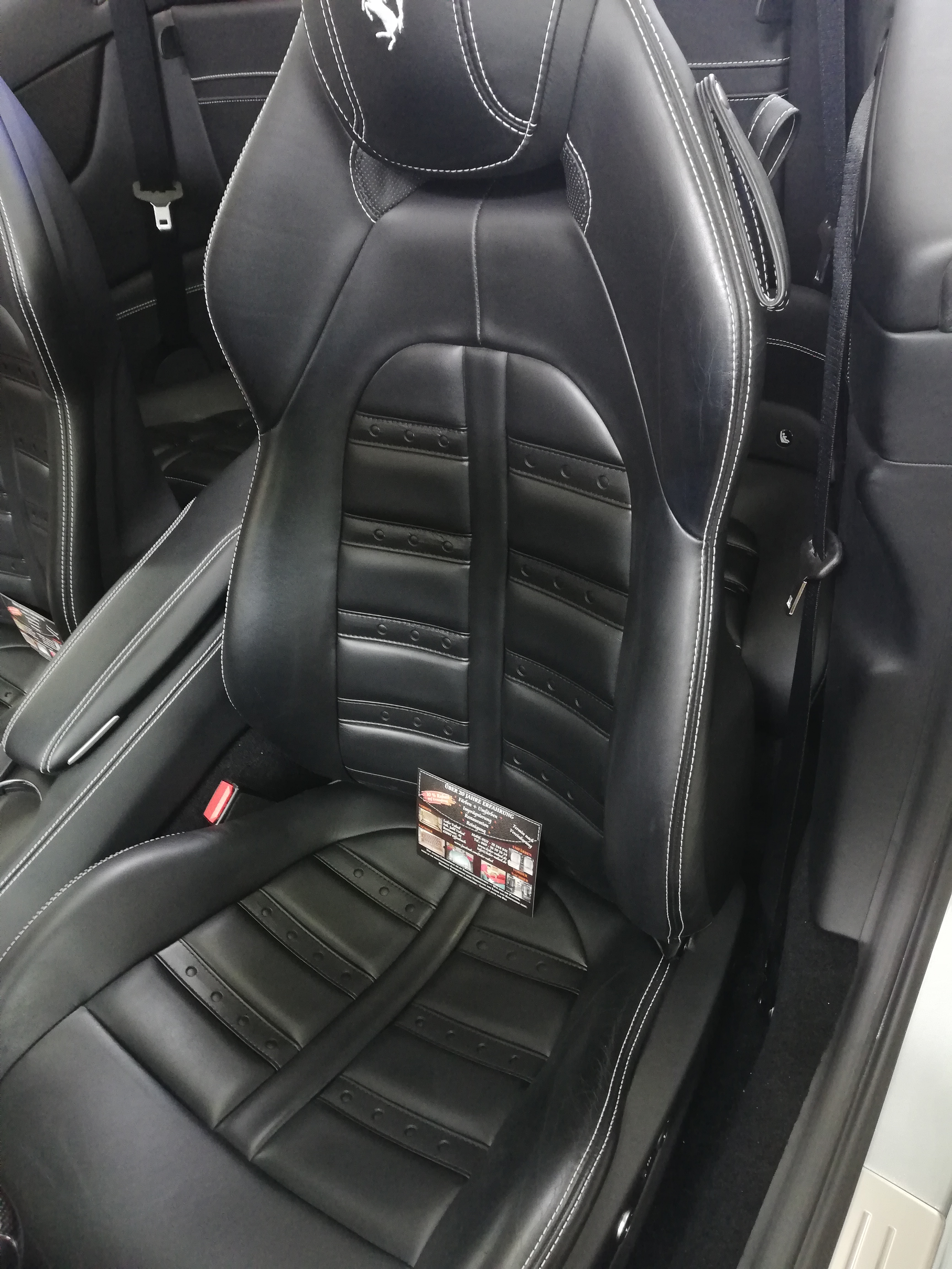 Vahed Leder, Fahzeuge, Leder