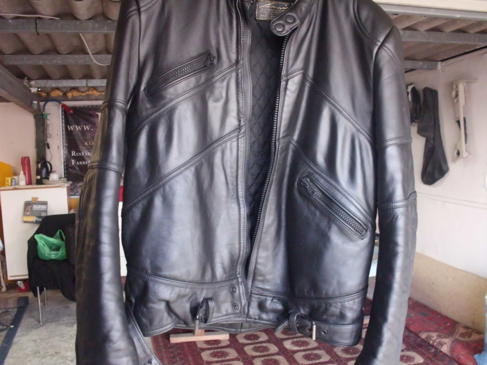 Vahed Leder, Kleidung, Leder