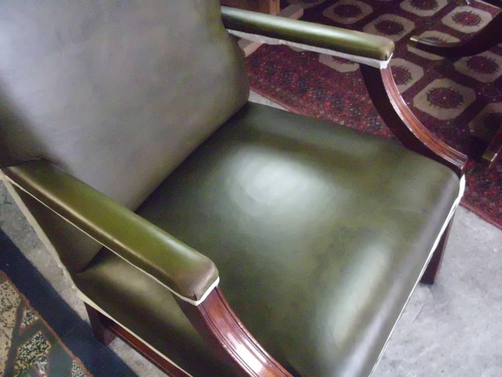 Vahed Leder, Möbel, Leder